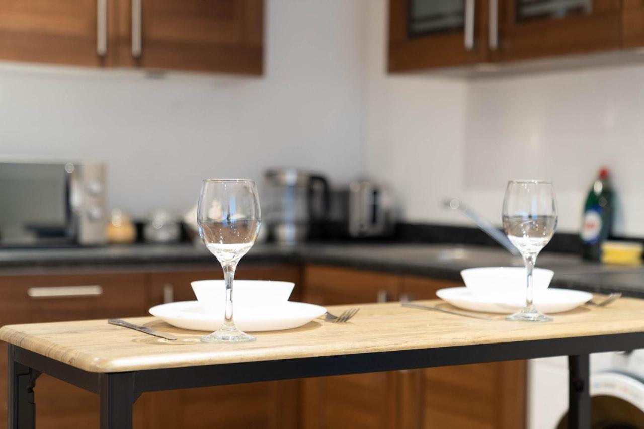 Two Bedroom Apartment-One Choice Stays- Jewellery Quarter Birmingham Eksteriør bilde